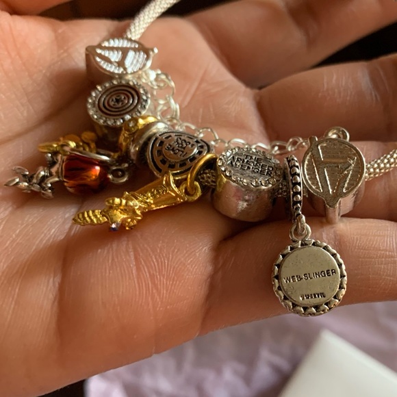 Pandora Moments Mesh Bracelet w/ NEW Marvel Themed Charms Bracelet - Picture 11 of 16